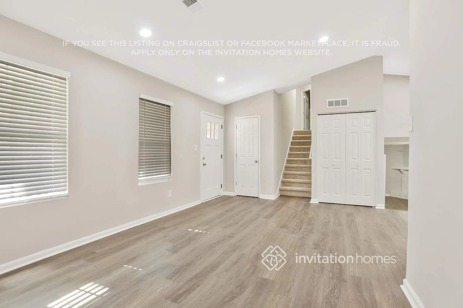 5419 Martins Crossing Rd Stone Mountain, GA 30088 — Photo 4