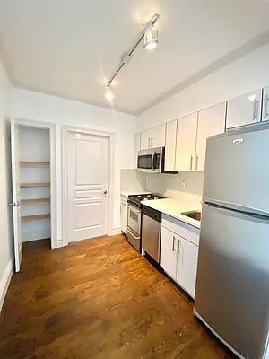 Rented by Compass | media 14