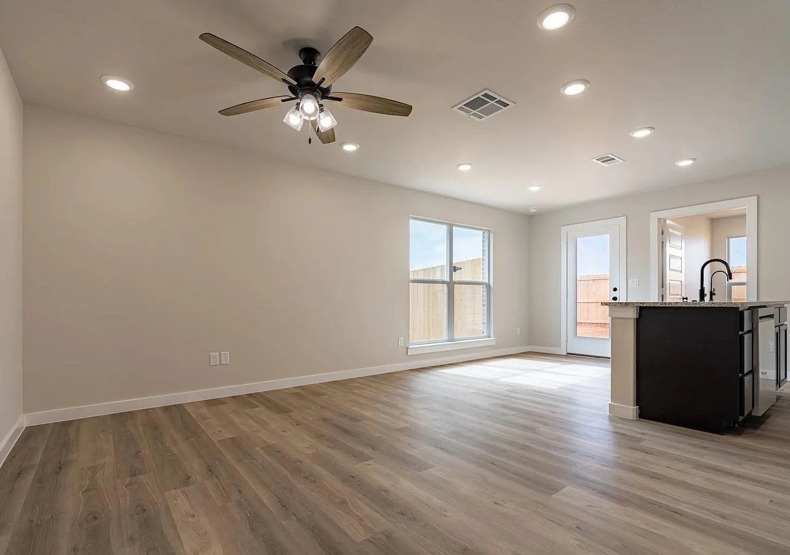 Charming 3 Bedroom Home in Frenship ISD — Photo 3