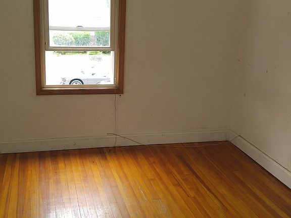 4th image of 11506 226th St