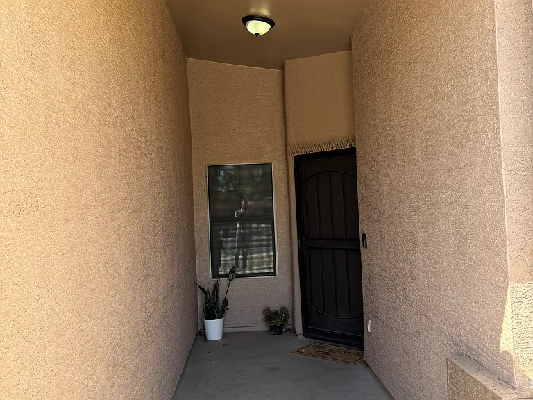 1880 E Kachina Dr — Photo 3