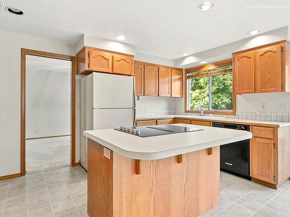 5th image of 1751 NE 57th Ave