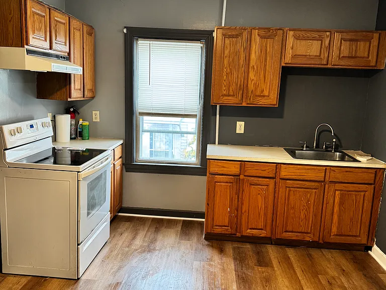 10 Choate St #2 — Photo 13