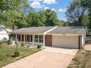 1024 Five Forks Dr, Belleville, IL 62221