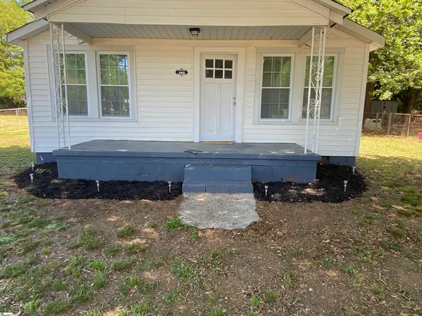 108 Deering St, Laurens, SC 29360
