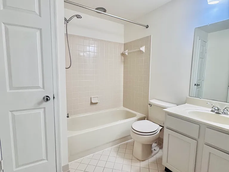 5944 Raina Dr — Photo 16