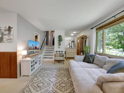 6920 35th St N, Oakdale, MN, 55128