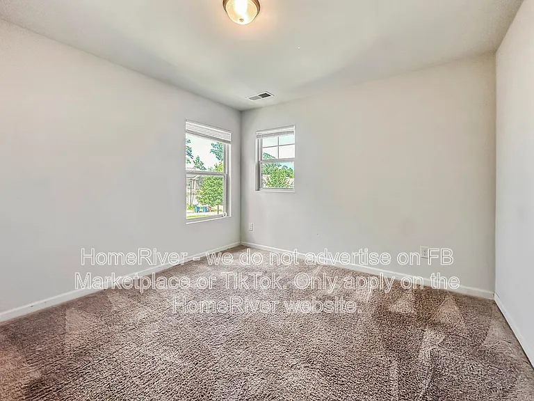 206 Daisy Cir — Photo 16