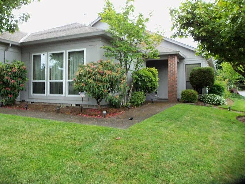 2243 NE 155th Ave photo 1