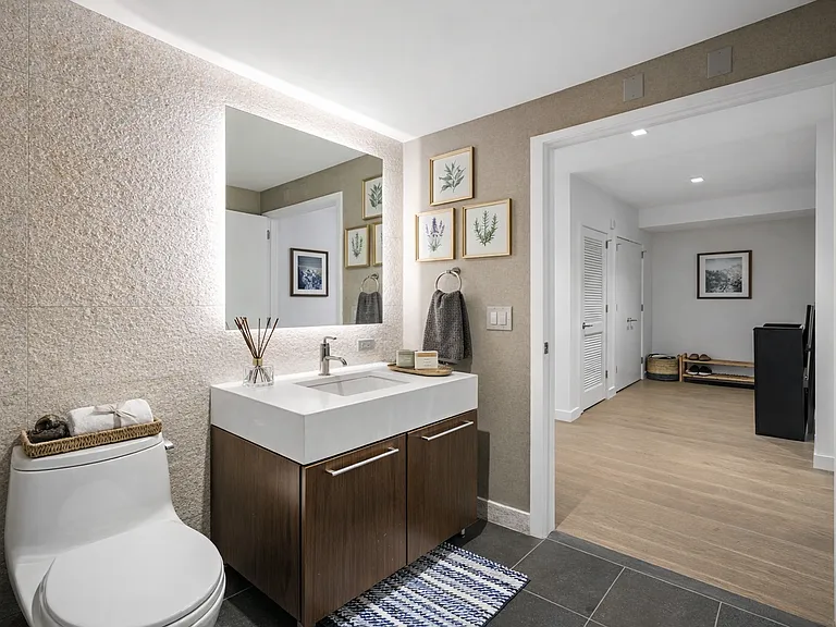 75 Park Ln #201 — Photo 11
