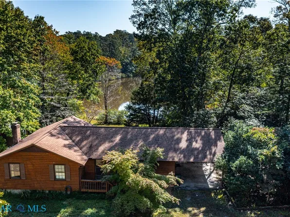 762 Lonesome Pine Trl, Lancaster, VA 22503