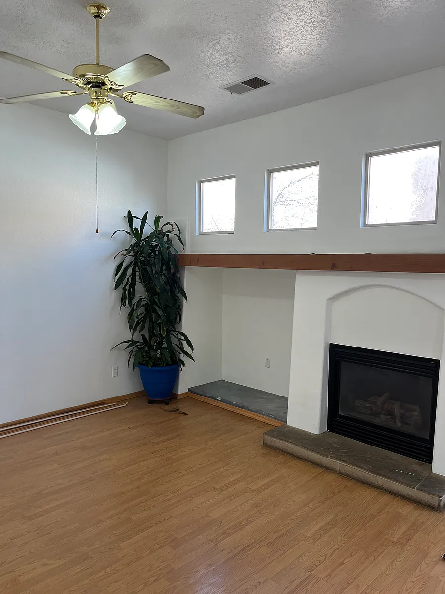Building Photo - 6067 Monte Azul Pl