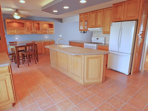 4th image of 8446 163rd St
