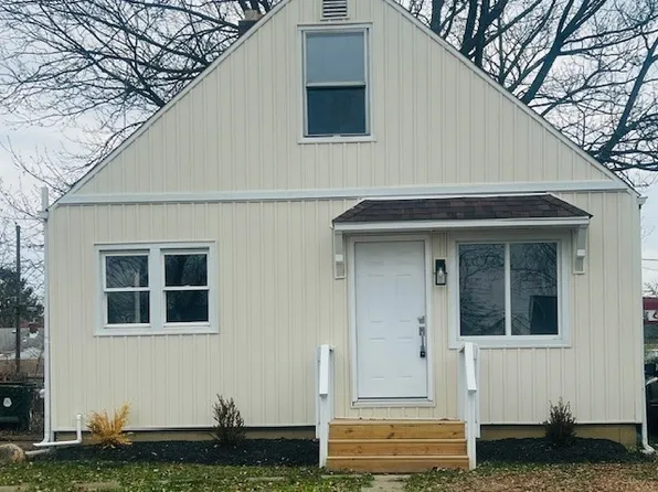 2706 Atwood Ter, Columbus, OH 43211