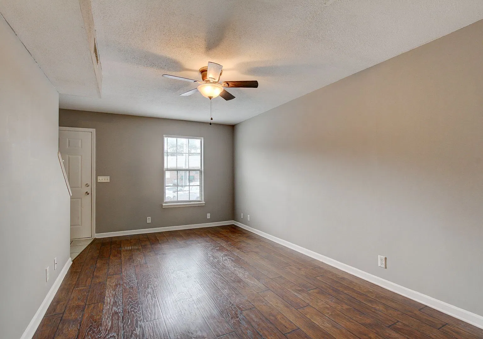 116 Hickory Trace — Photo 4