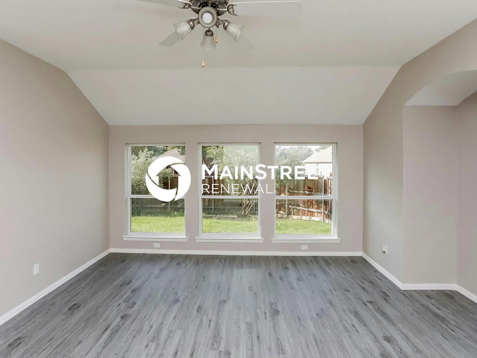 529 Covey Trl — Photo 2
