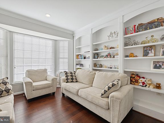 5th image of 17044 Anns Brook Ct