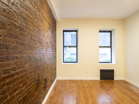 3rd image of 416 W 25th St #1EW