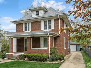 811 W Galena Blvd, Aurora, IL 60506