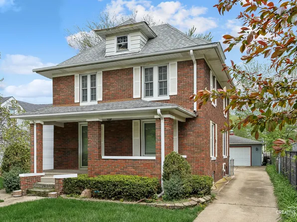 811 W Galena Blvd, Aurora, IL 60506