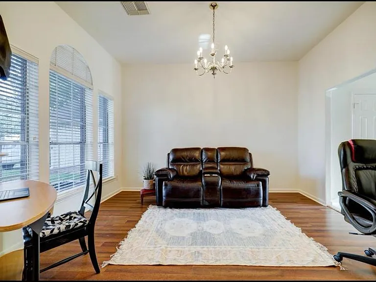 12918 Stratford Heights Dr — Photo 17