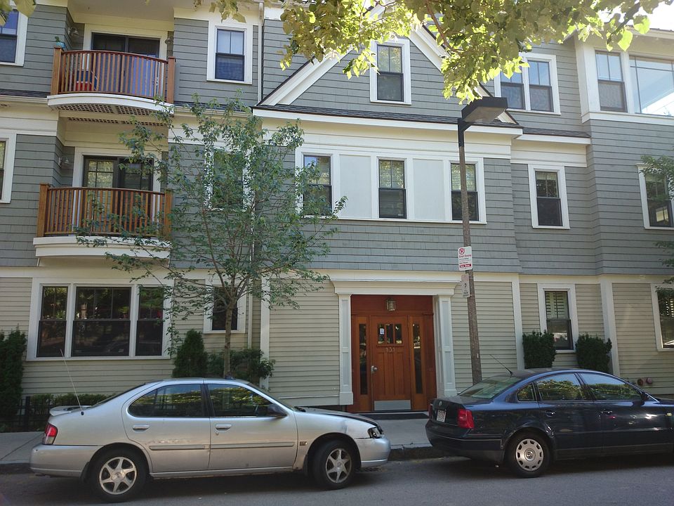 1st image of 131 Green St Unit 105