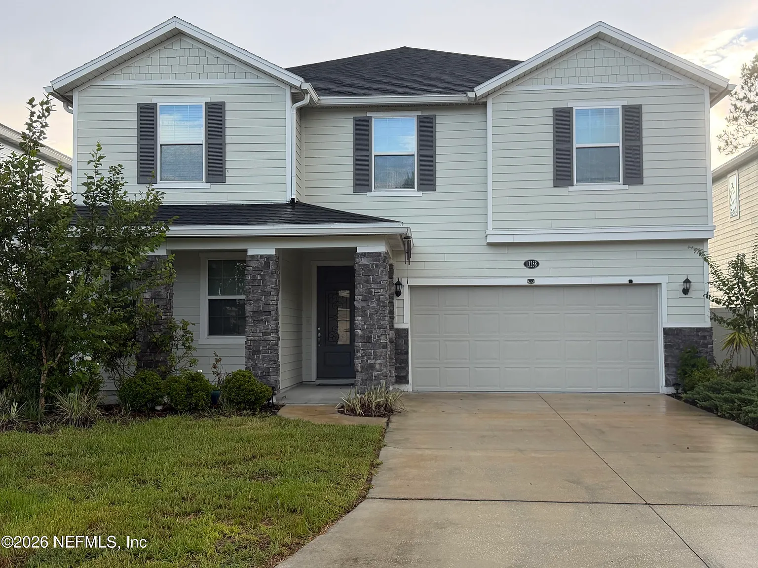 5 bed, 3.5 bath, 3012 sqft, $3,395 — Photo 3