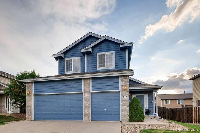 1st image of 819 Pitkin Way