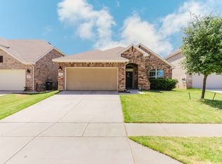 1904 Highlander Ct, Fort Worth, TX 76120