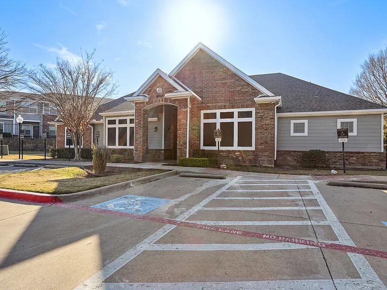 8004 W Virginia Dr — Photo 14