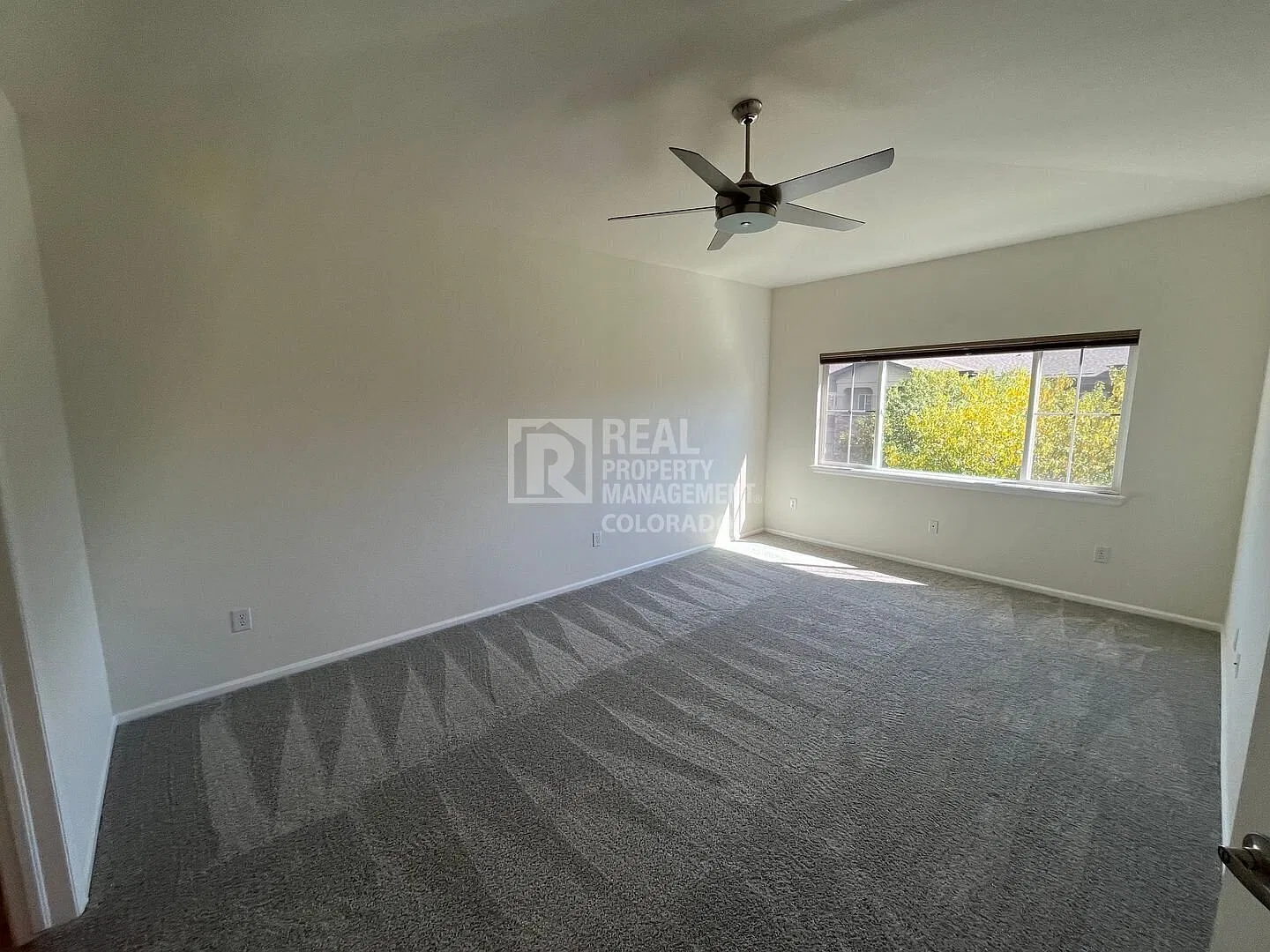 Spacious Longmont 2 bedroom + 1 Bonus Room Condo — Photo 4