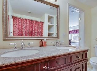 702 S 84th St, Tacoma, WA 98444