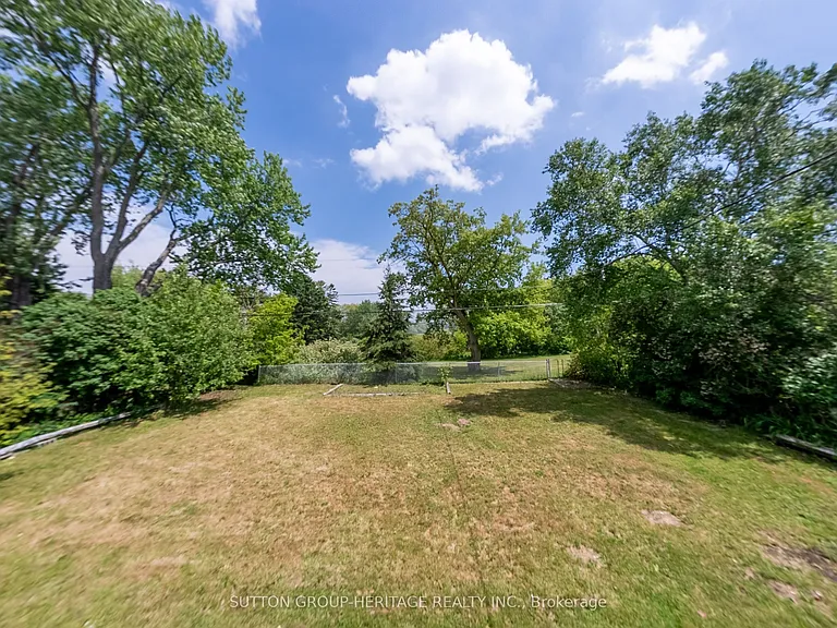661 Annland St — Photo 22