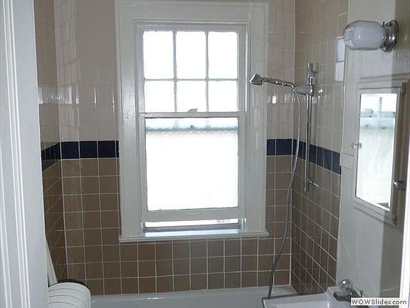 3rd image of 2062 Marshall Ave APT 5