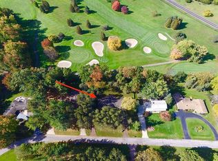 3020 Warwick Rd, Jackson, MI 49203