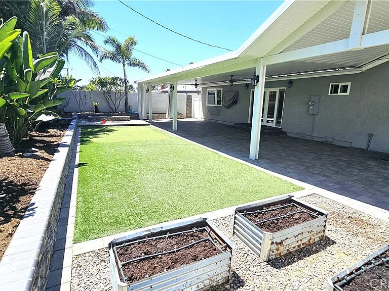 1124 W Woodcrest Ave — Photo 31