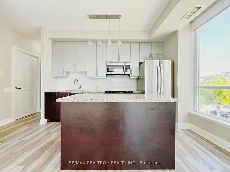 83 Redpath Ave #204 — Photo 17