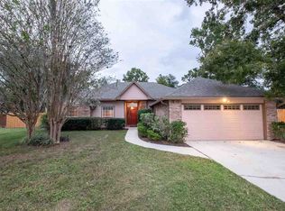731 Sandlewood Dr, Orange Park, FL 32065
