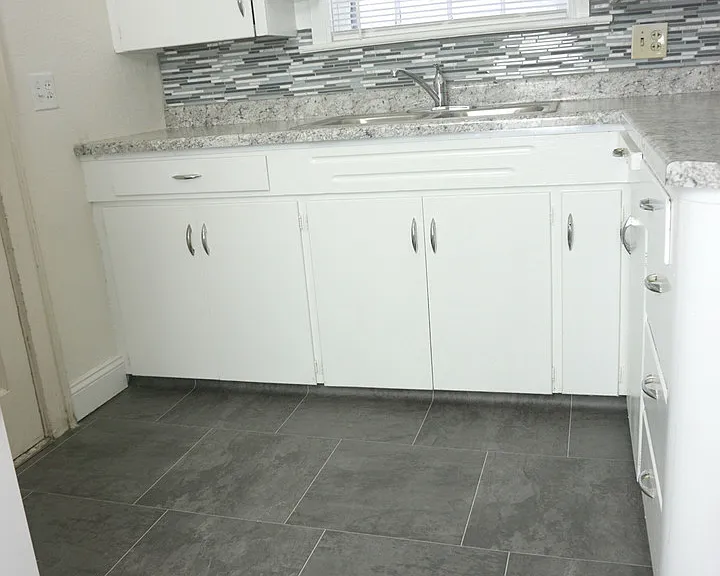 Buckingham Manor Apartments- Dundee — Photo 15