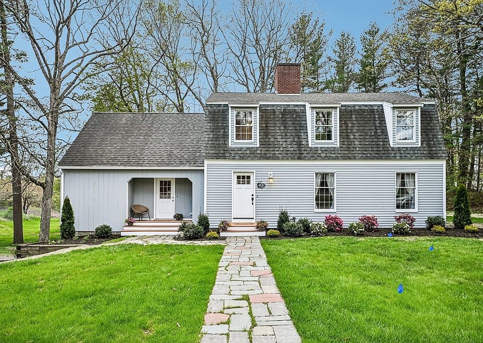 1st image of 20 Crestwood Rd