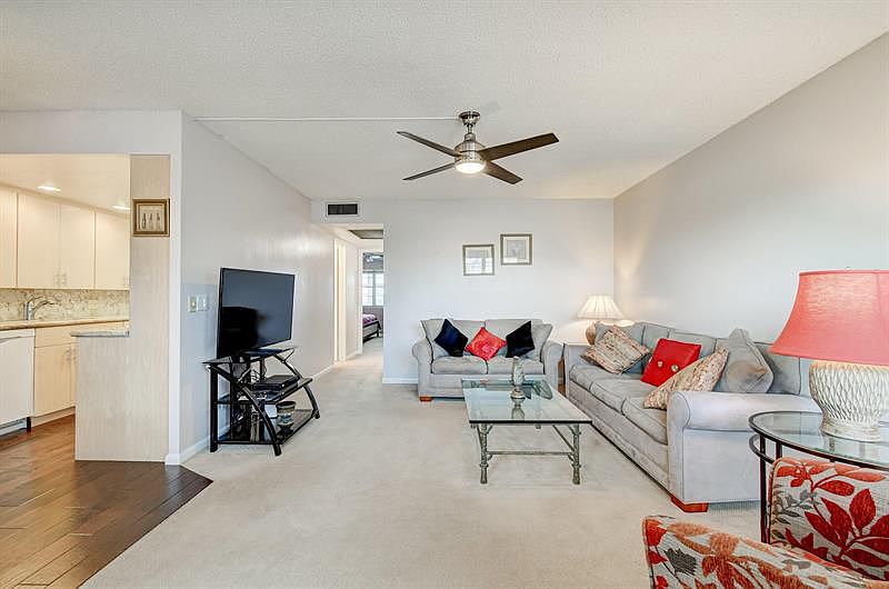 1st image of 3056 Cornwall Dr #C