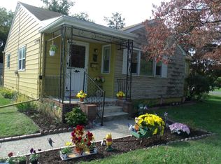 952 Woodlane Rd, Mount Holly, NJ 08060