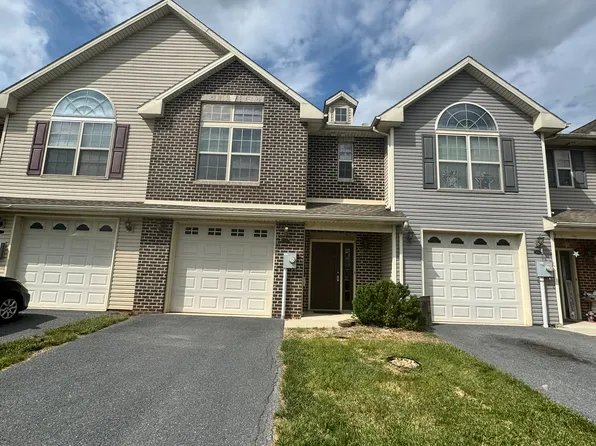 2039 Clinton Ave, Chambersburg, PA 17201