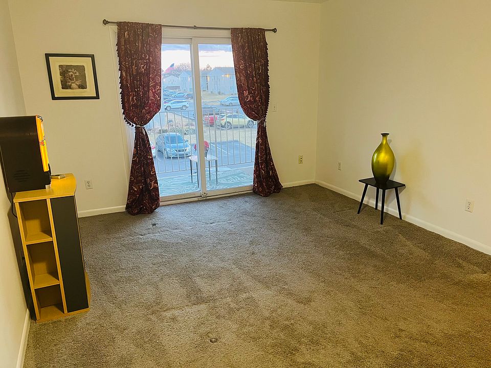 1st image of 10063 Allen Pointe Dr #10063