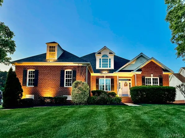 8088 Perrincrest Pl, Mechanicsville, VA 23116