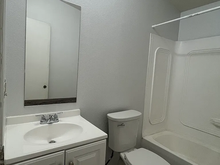 4219 W Pecan Rd — Photo 11