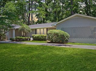 6136 Lakeshore Dr, Columbia, SC 29206