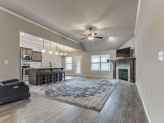 4th image of 18229 Groveton Blvd