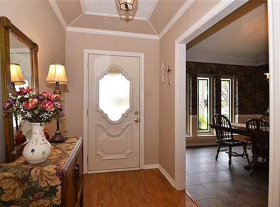 3rd image of 1321 Alto Dr