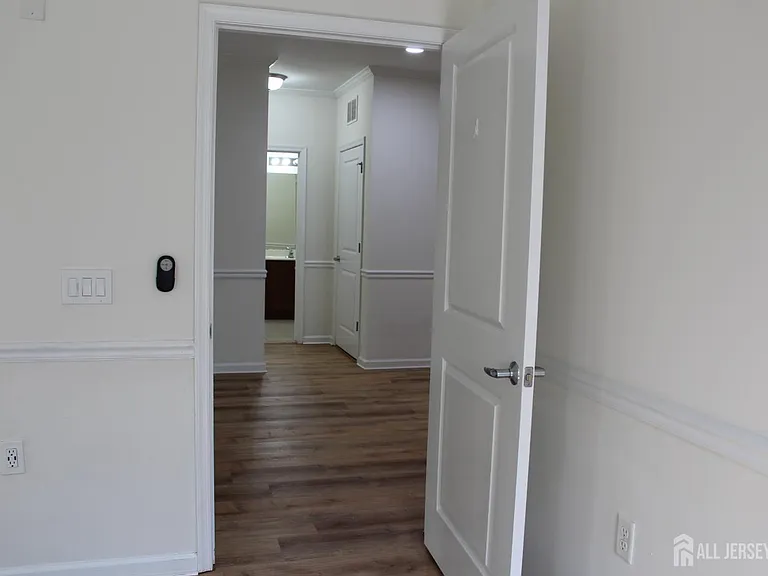 611 Doral Ct — Photo 21